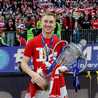 Логотип @nailumyarov18 - Наиль Умяров #18 🔴⚪️