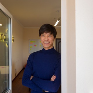 Логотип @naimikz - naimi notes