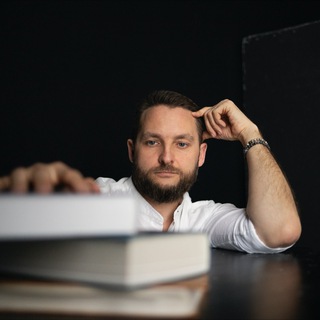 Логотип @naivedream - Графов | метаконсультант