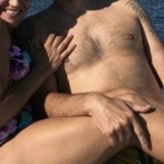 Логотип @naked_actresses - NAKED ACTRESSES