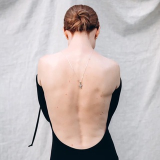 Логотип @naked_dialogues - Голые диалоги