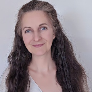 Логотип @nancyholtenoffziell - Nancy Holten Offiziell