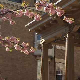 Логотип @napominanieef - улыбнись💚