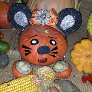 Логотип @nashidetizizn - Игры, наблюдения, занятия и развлечения с ребенком. Дети занимаются