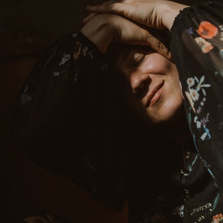 Логотип @nastia_kitaeva_photographer - Настя Китаева | Фотограф