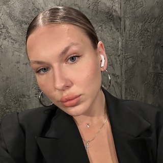 Логотип @nastya_4real - Nastya.forreal болтает💭💌