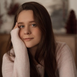 Логотип @nastyagovoritt - Настя говорит