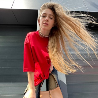 Логотип @nastyanashla - Злоникова и шмот