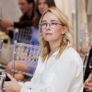 Логотип @nastyataratina - Буднипиарщика