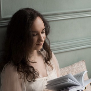 Логотип @natalimark_books - Натали Марк • 📚