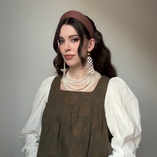 Логотип @natashaisrussia - natashaisrussia