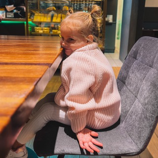 Логотип @naxodkidetki - тут про стильное детство