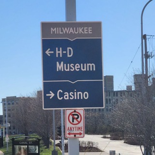 Логотип @naxxramas_comments - Naxx Комменточный