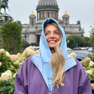 Логотип @nazarova_pro - Назарова. Красота в деталях 🫆