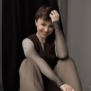 Логотип @nechegonadetchat - Нечего надеть ЧАТ