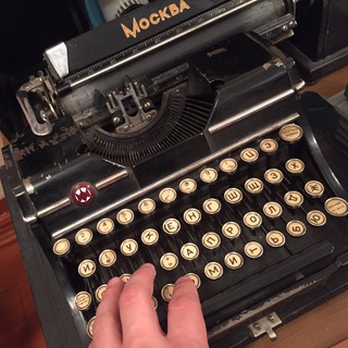 Логотип @nedogl - Меткий наводчик