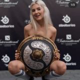 Логотип @nengpi - 专业鉴黄师免费学习中心