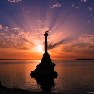 Логотип @nepovtor_sevastopol - Неповторимый Севастополь ⚓️ Елена Голос - фотограф 📸