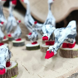 Логотип @neprostominiatyura - Не просто миниатюра