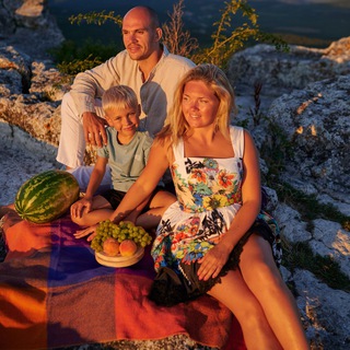 Логотип @nerazlychniki - Nerazlychniki