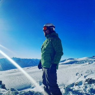 Логотип @nervyiboroda - Нервный бородач