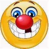 Логотип @nesmeshno100 - Smile Please