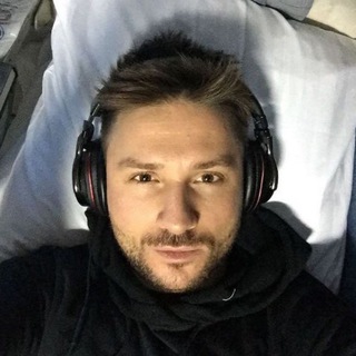 Логотип @netflixforeverchat - милки чат капец