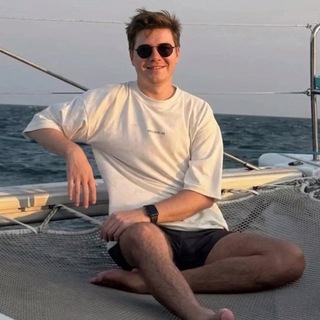 Логотип @neuraldeep - Валера Ковальский