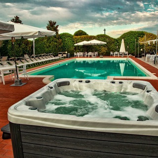 Логотип @newangolodelparadiso - New angolo del paradiso 🌴😈