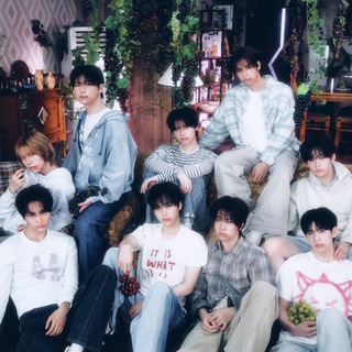 Логотип @newcravityworld - CRAVITY WORLD