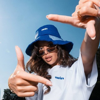 Логотип @newsisir - Томми