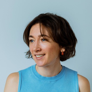 Логотип @neznakomye - Незнакомые знакомые