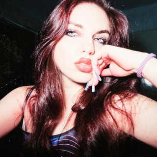 Логотип @nicole_septa - маникеша на связи️ 💙