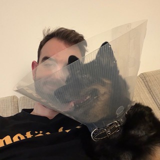 Логотип @nie_extremist - Неэкстрэмісцкі канал Міхася Ільіна