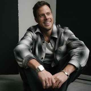 Логотип @nikita_katsalapov - Кацалапов • LIVE