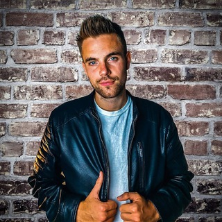 Логотип @nikolaibinner - Nikolai Binner