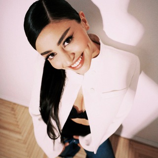 Логотип @nikoletkova - Nikoletova