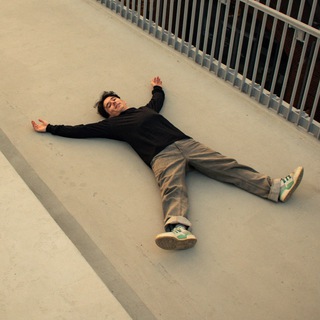 Логотип @nikovershinin - Нико