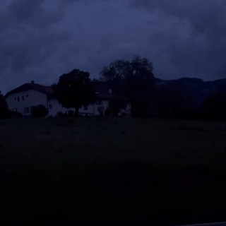 Логотип @nikthuo - озеро утопленников