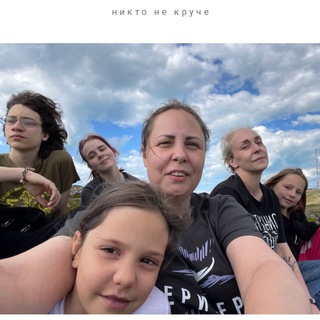 Логотип @niktonekruche - Никто не круче