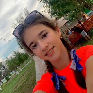 Логотип @nikyshasyper - 🎧🤍Вероничка🤍🎧