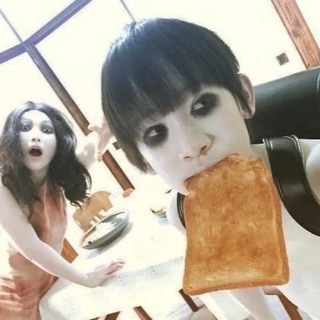 Логотип @niwixc - еда бабочек