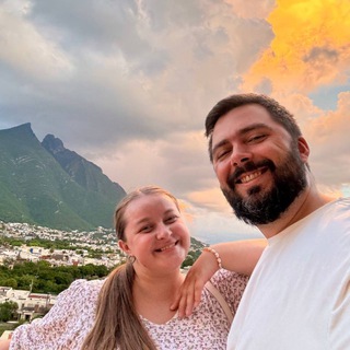 Логотип @nomadicclouds - Кочевые облака ⛅️ Мексика 🇲🇽