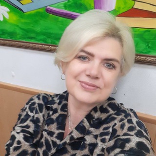 Логотип @nonnavik_uchit - Палитра Урока