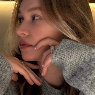 Логотип @norisknostorypolly - no risk, no story