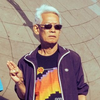 Логотип @normiehomie - people places things