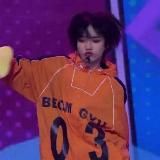 Логотип @noteatmepls - переезд!!!! 🎄суша