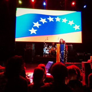 Логотип @noticcs - Noticias Caracas SigloXXI
