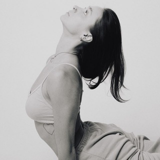 Логотип @notonlysexyyoga - звучит здорово