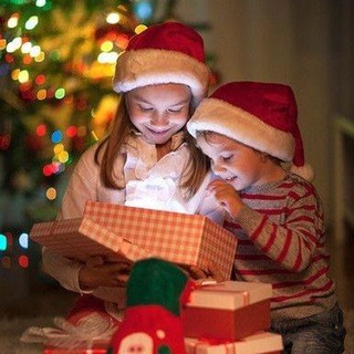 Логотип @novogodniepozdravleniya2022 - Именные поздравления от Деда Мороза